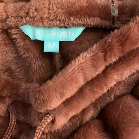 Miss Posh Soft Crop Lounge Active Wear Set Outfit Hoodie Shorts Medium - Picture 11 of 14